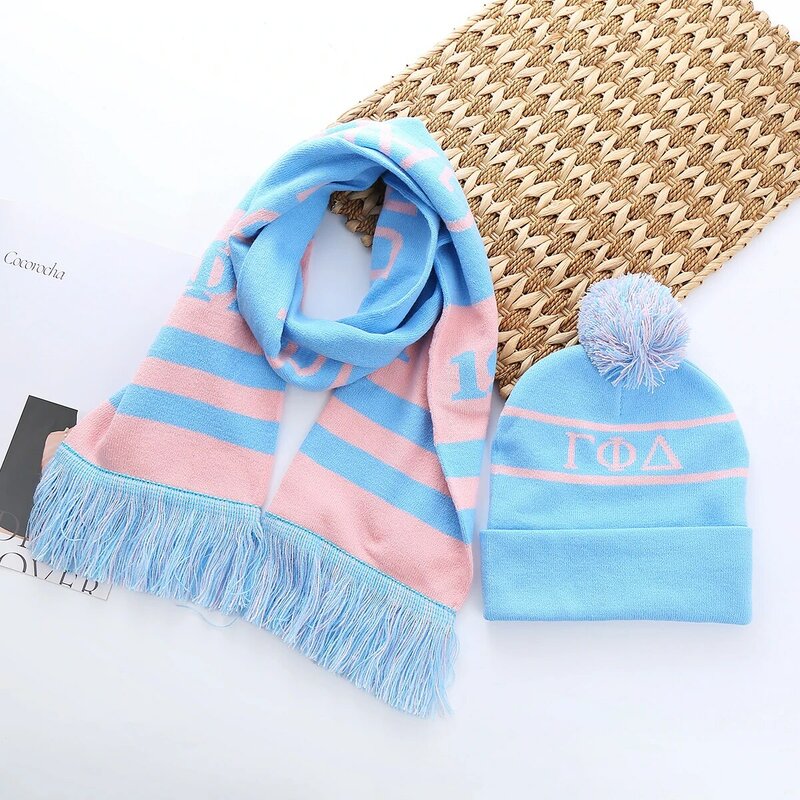 Женский комплект из шарфа и шляпы с голубыми и розовыми буквами