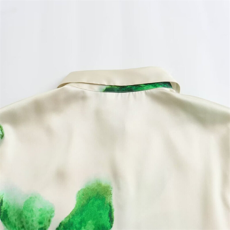 Camisa de cetim com estampa floral Keyanketian feminina, blusa solta, blusa casual, estilo pijama, oversize, novo lançamento, 2022