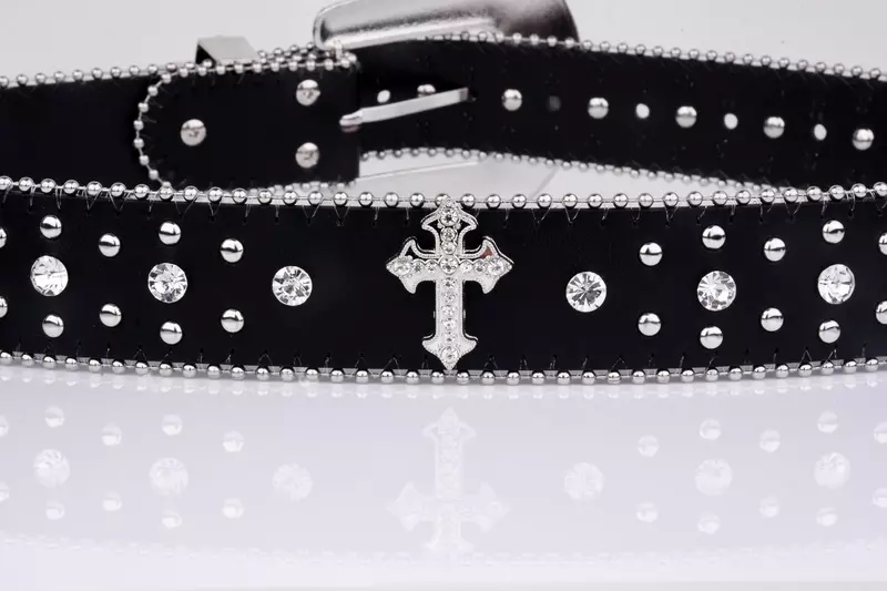 Cinturón con remaches cruzados negros, hebilla grabada, decoración de diamantes de imitación, cinturón de PU, cinturón de Hip Hop para pantalones vaqueros, cinturones Punk para vaquera occidental, 2024