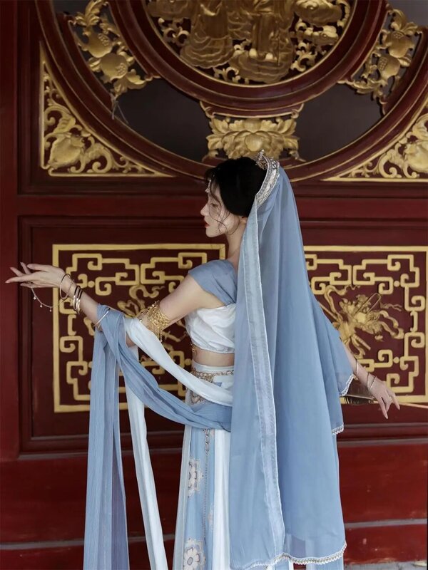 Chinesischer exotischer Stil Dunhuang fliegender Himmel verbesserte Hanfu Frauen westlichen Region Stil Han Element Performance Kleidung