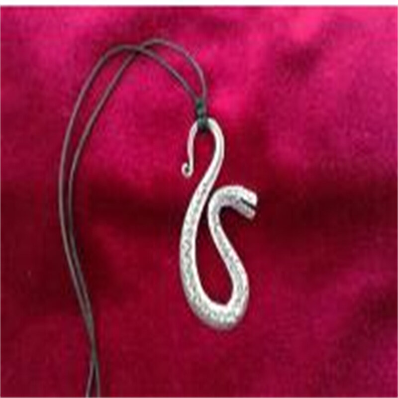 Guizhou Miao Perhiasan Etnis Buatan Tangan Miao Kalung Perak Kalung Rantai Liontin