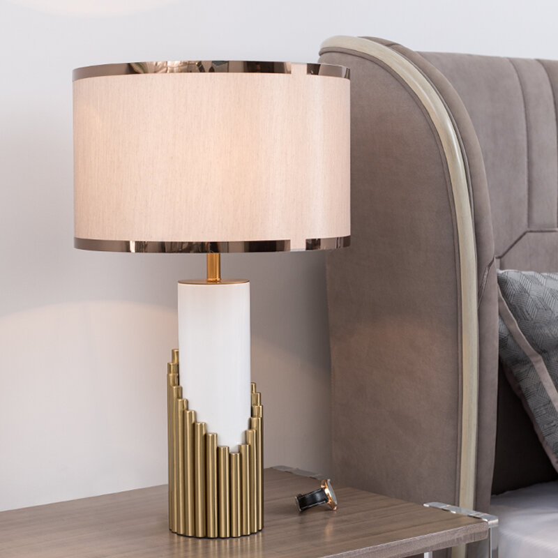 Nowoczesny minimalistyczny dekoracyjna lampa stołowa abażur z tkaniny lampka nocna do sypialni