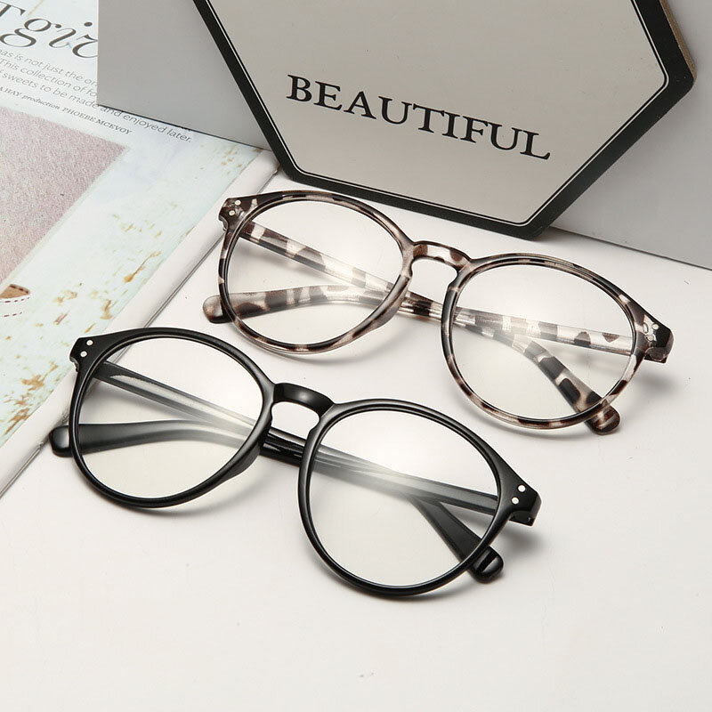 Kacamata Ultralight Bingkai Transparan Retro Kacamata Modis Pria Wanita Polos untuk Pesta Pernikahan Menghias Kacamata Kacamata Palsu