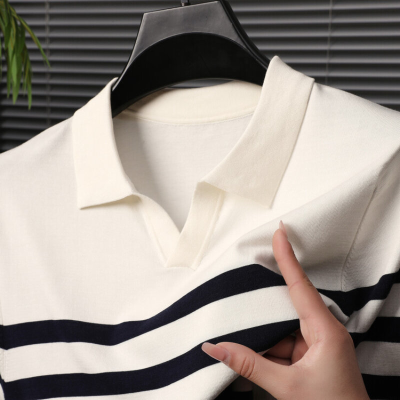 2024 high-quality men V-neck short-sleeve knit sweater, retro striped polo shirt, Korean version men's elastic stretch pullover.