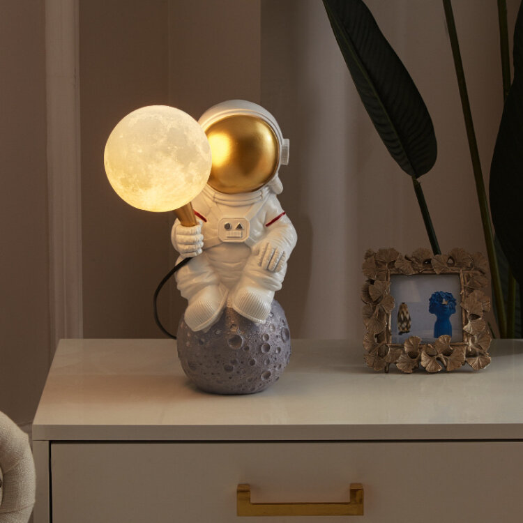 Spaceman-Lampe de Table Décorative pour Chambre d'Enfant, Statue Aérospatiale, Veilleuse, Lanterne, Cadeau d'Anniversaire