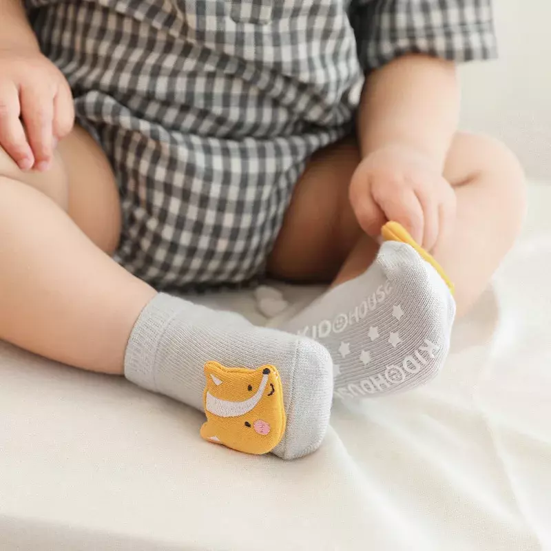 Kaus kaki katun anak baru lahir, aksesoris hewan kartun kaus kaki bayi balita anti selip