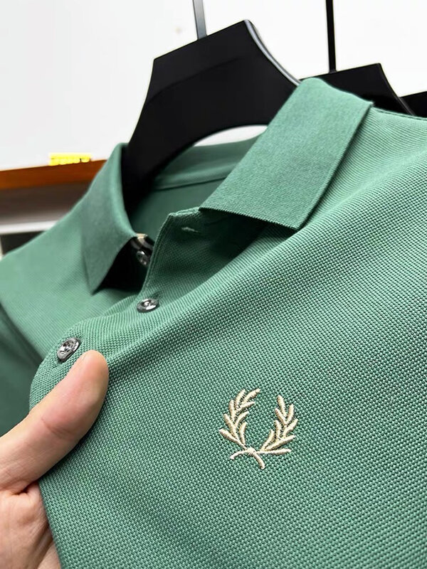 Heiß verkaufte Sommers tickerei Herren Golf Casual Polo Luxus tragen hochwertige Marke Herren Revers Kurzarm Polo-Shirt