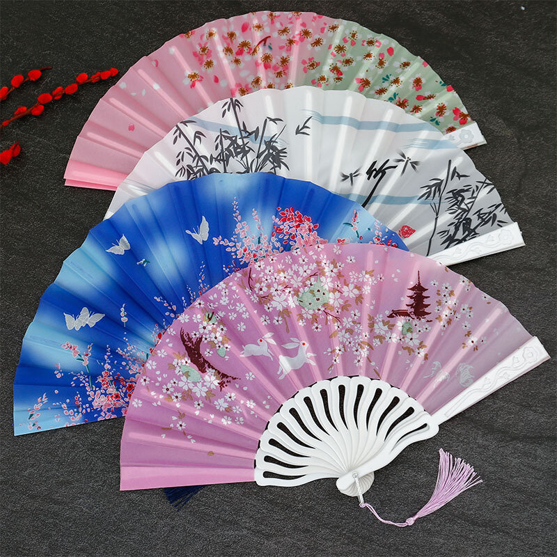Ventaglio pieghevole in plastica retrò cinese ventaglio pieghevole in stile antico con nappe puntelli da ballo accessori Hanfu decorazioni per la casa artigianato