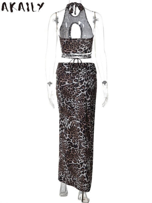 Akaily-Conjunto de dos piezas con estampado de leopardo para mujer, Top corto con espalda descubierta y falda larga, traje Sexy de estilo Halter para playa, 2024