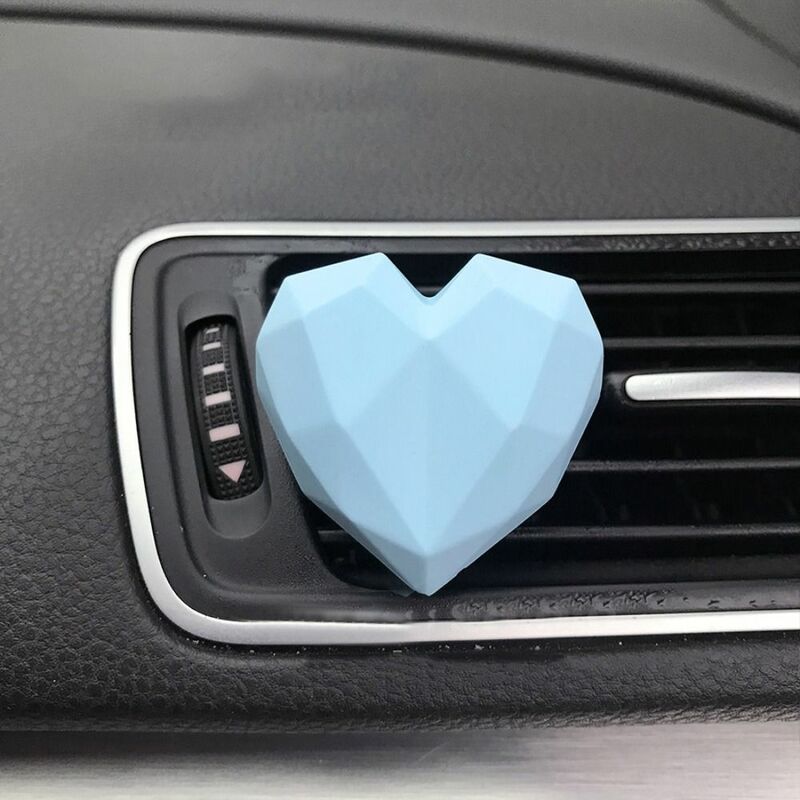 Clip per presa d'aria per Auto Clip per profumo a forma di cuore decorazione per Clip per aromaterapia a forma di amore accessori per Auto