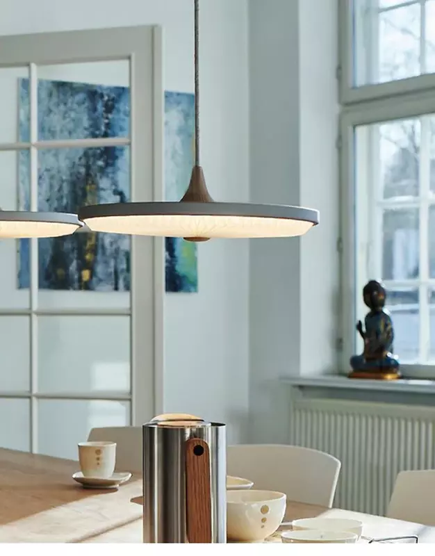 Lampada a sospensione ristorante nordico noce luce danese Designer Style Fashion Creative Exhibition Cafe Tea Room lampada da comodino