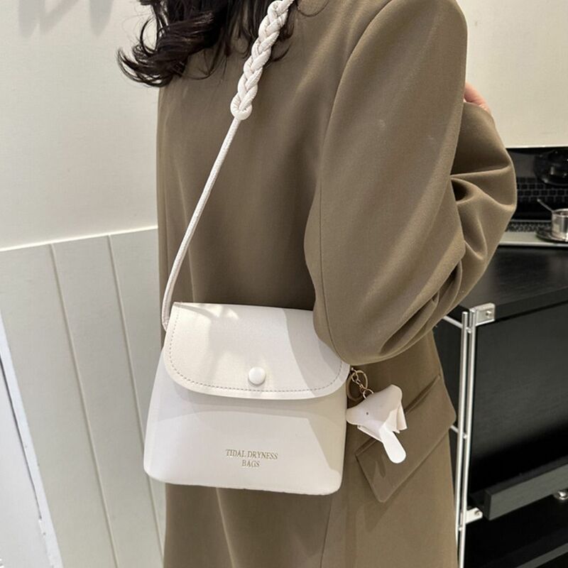 PU Elephant Pendant PU Shoulder Bag Minority Design Korean Style Solid Color Handbag Simple Design Portable Crossbody Bag