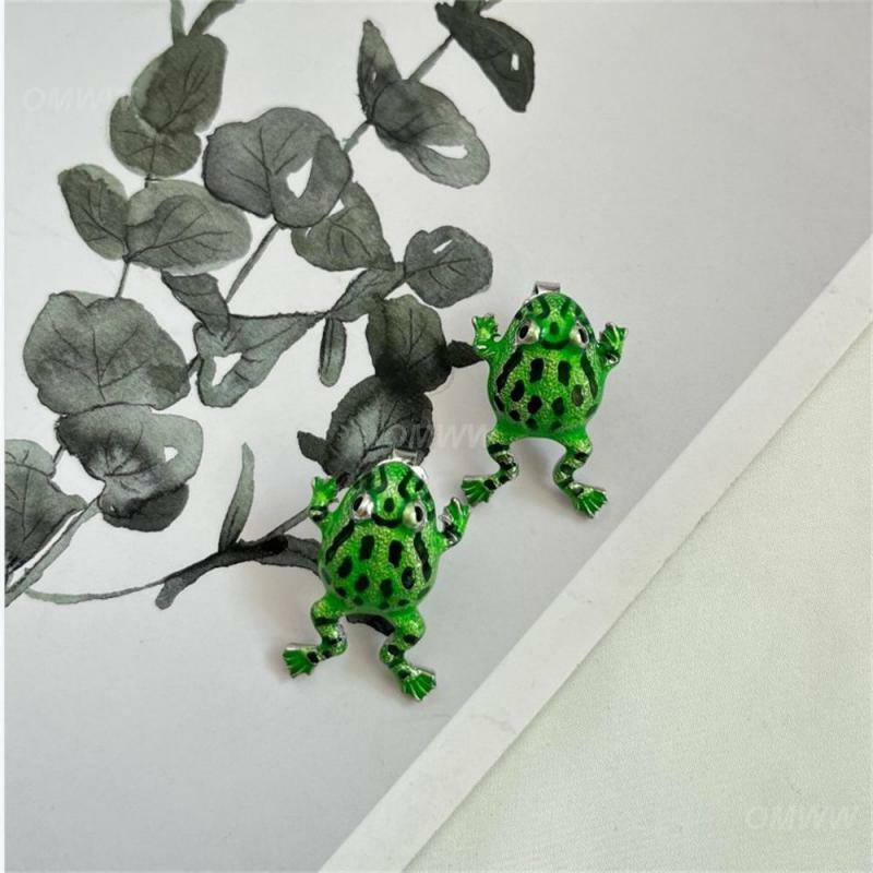 Funny Frog Earrings Unique Design Fashionable Novelty Frog Earrings Interesting Accessories Quirky Fashion Accessories Lovely