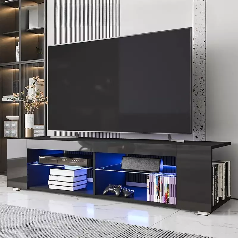 ТВ-шкаф со встроенной подсветкой, маленькая ТВ-приставка, медиа-стол со стеклянными полками и скрытой боковой книжной полкой для гостиной