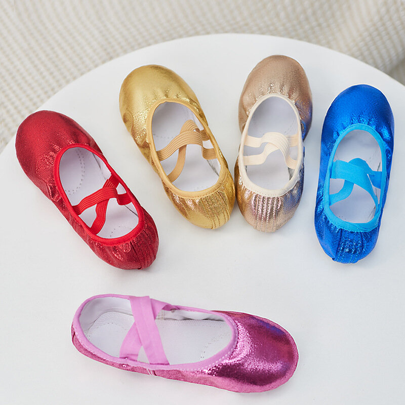 Chaussures de ballet à l'offre elles souples pour enfants, chaussures d'entraînement pour adultes, cravate gratuite, PU coloré, chaussures brillantes pour la danse, chaussures à griffes de chat, pantoufles de ballet pour filles