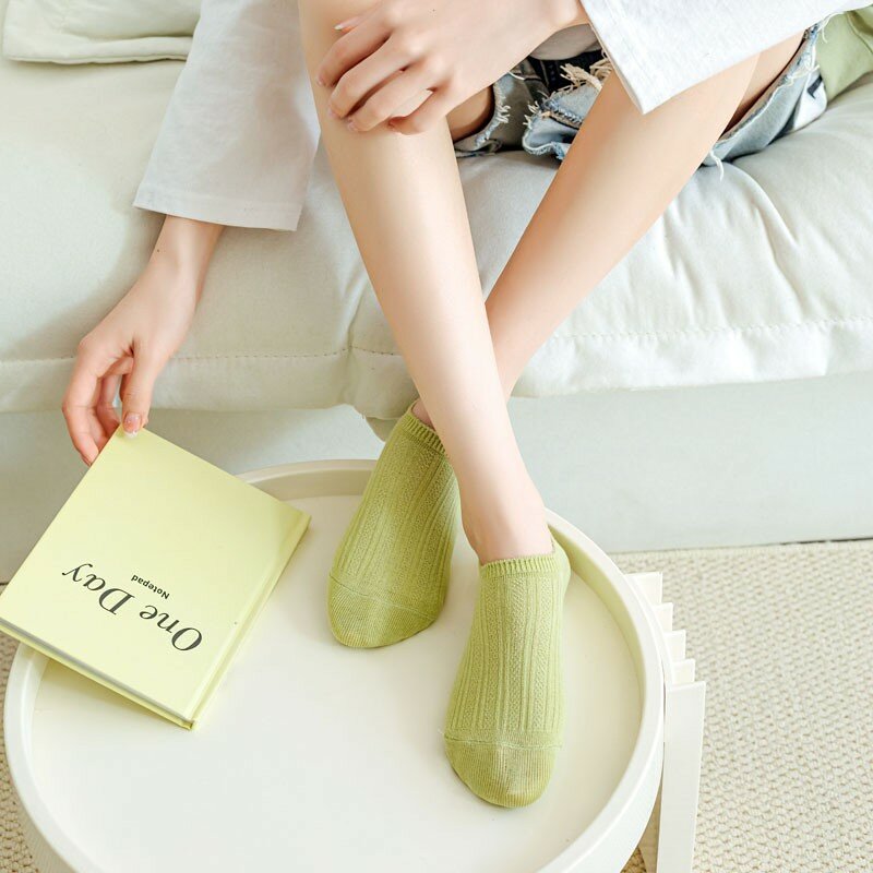 Meias de tornozelo com estampa listra para mulheres, confortável, na moda, respirável, versátil, salto invisível, sem comparência, C118