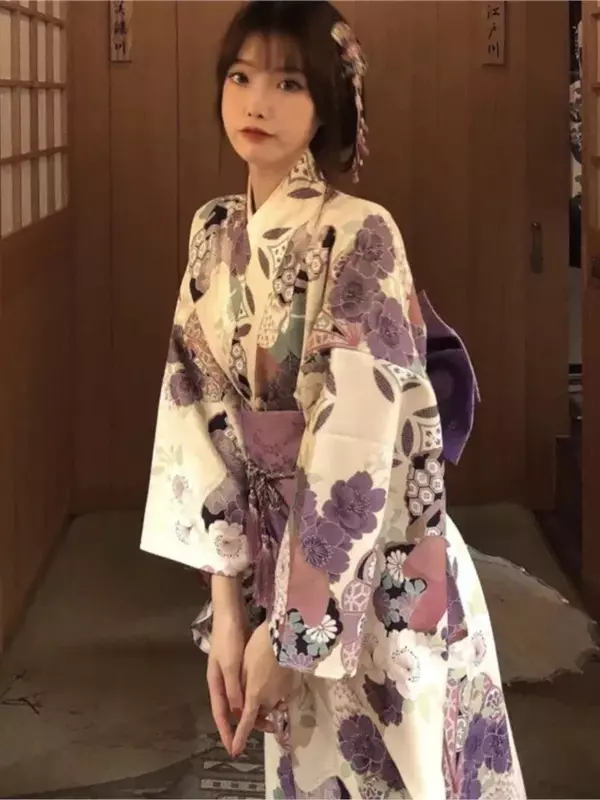 Kimonos Frau japanische Kimono Strickjacke Cosplay Shirt Bluse japanische Yukata weibliche Sommer Strand Kimono Fotografie Kleidung