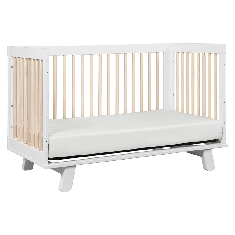 سرير Babyletto-manhatan قابل للتحويل مع طقم تحويل سرير طفل صغير ، معتمد من Greenguard الذهبي ، أبيض وطبيعي ، 3 في 1