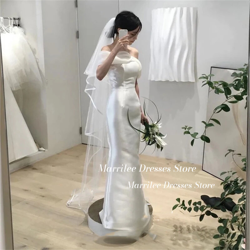 Marrilee 심플 메이메이드 원숄더 얼룩 웨딩 드레스, 우아한 바닥 길이 민소매 보트넥 백리스 신부 가운, 한국