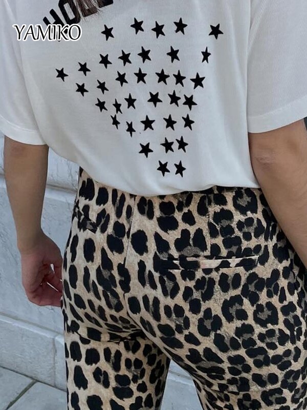 YAMIKO-Camiseta con estampado de estrellas y Letras en la espalda para mujer, Camiseta de algodón blanca de manga corta, Jersey informal con cuello redondo, Top 2024