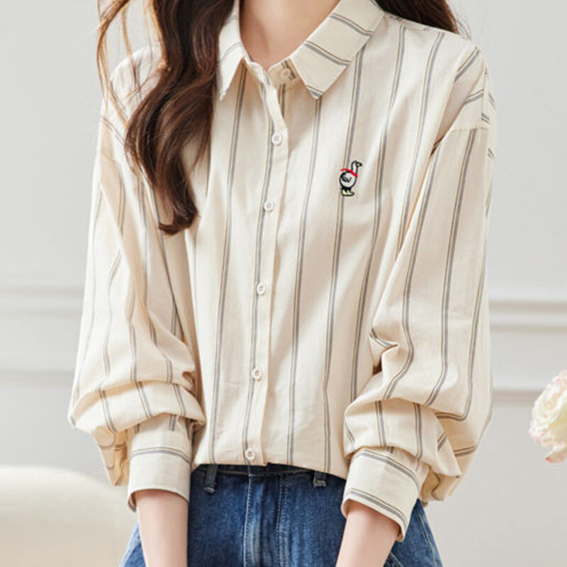 Camisa feminina de manga comprida listrada com lapelas bordadas, tops chiques, estilo coreano, retrô, moda elegante, verão, novo, Y2K, 2024