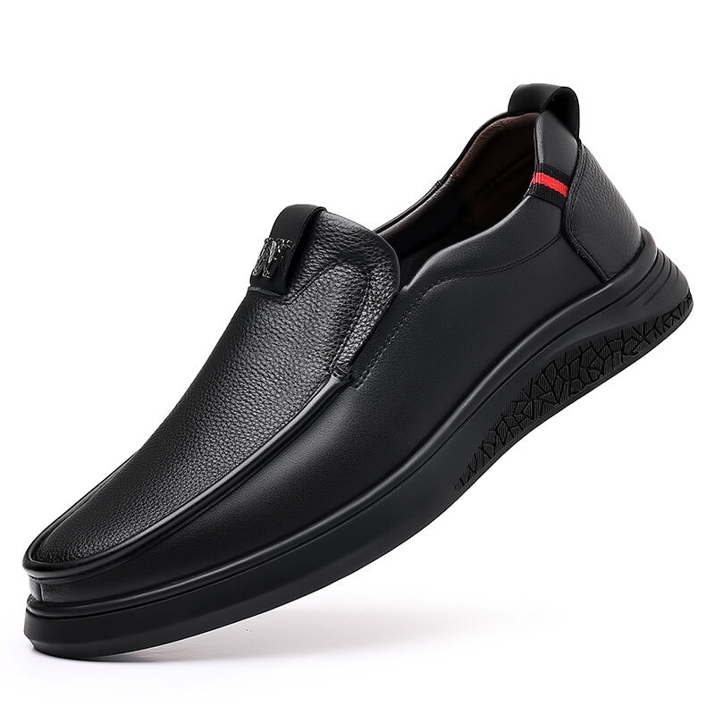 Sepatu pantofel Formal pria, sneaker bisnis Slip on kasual hitam untuk berkendara