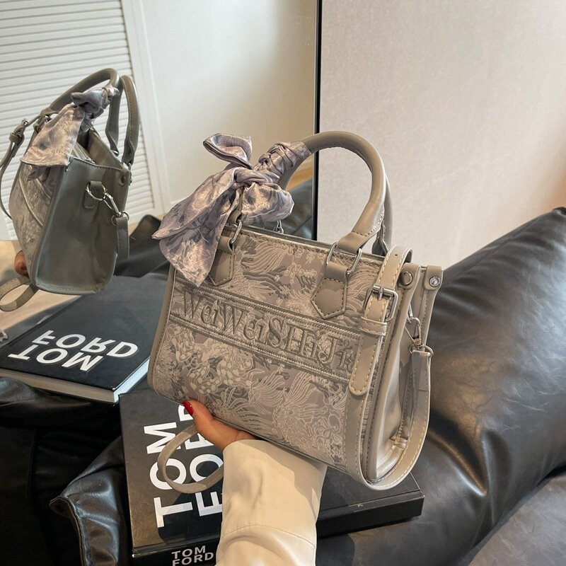 2024 nuova borsa a mano ricamata stampata borsa a tracolla di grande capacità da donna borsa a mano di lusso Jacquard Shopping Beach Handbag