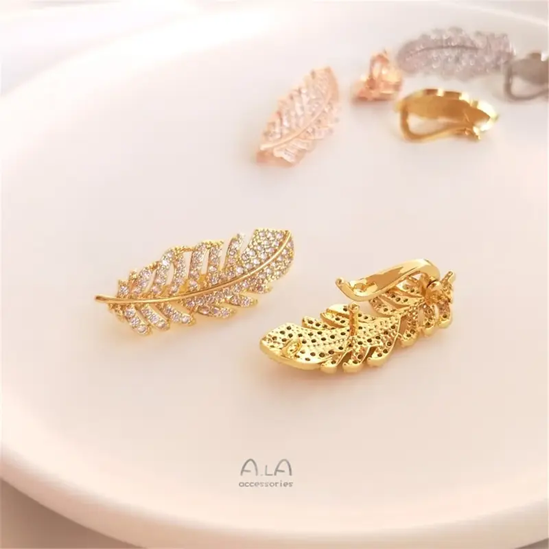 1pcs Vacuum plated 18K real gold white gold micro-inset zircon leaf feather pearl clasp diy necklace sweater chain