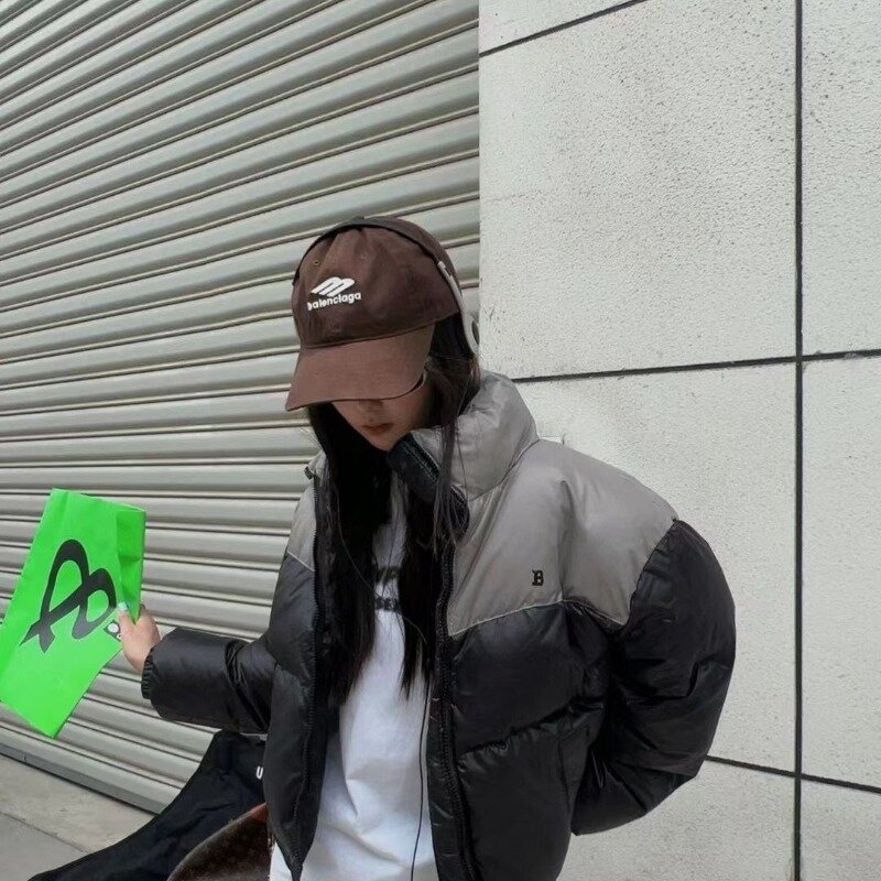 Корейская версия куртки с цветным блокирующим пухом, женское короткое утепленное пальто с белым утиным пухом, повседневное пуховое пальто