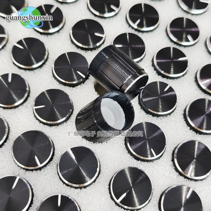 Potenciómetro de aleación de aluminio de 10 piezas, interruptor de rotación de 15x17mm, perilla de control de volumen, color negro plateado