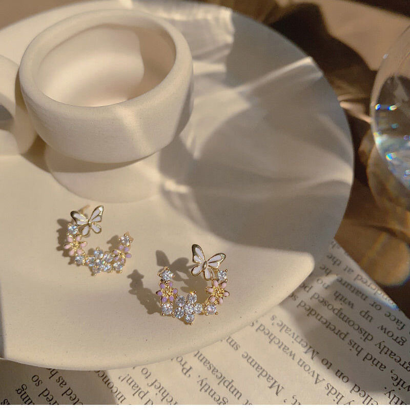 Nuovo squisito S925 argento ago fiore farfalla piccolo fresco quotidiano letterario gioielli festa di compleanno signora temperamento orecchini