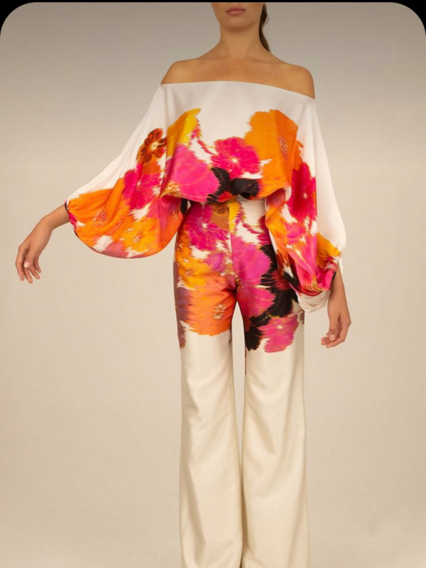 Костюм женский атласный из топа и брюк, Модный повседневный комплект из 2 предметов с принтом, блузка с рукавами-фонариками и открытыми плечами, с широкими штанинами, офисный наряд для женщин