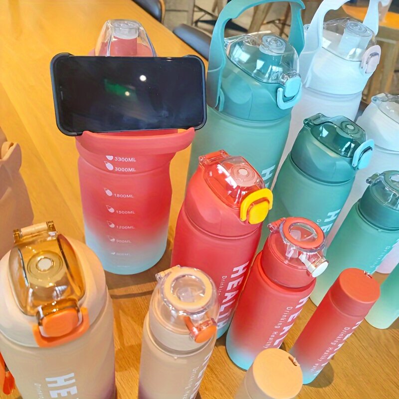 Botol air setelan 4 buah, botol air gerakan Fitness kapasitas besar warna gradien dengan sedotan 300ml/700ml/1500ml/3300ml