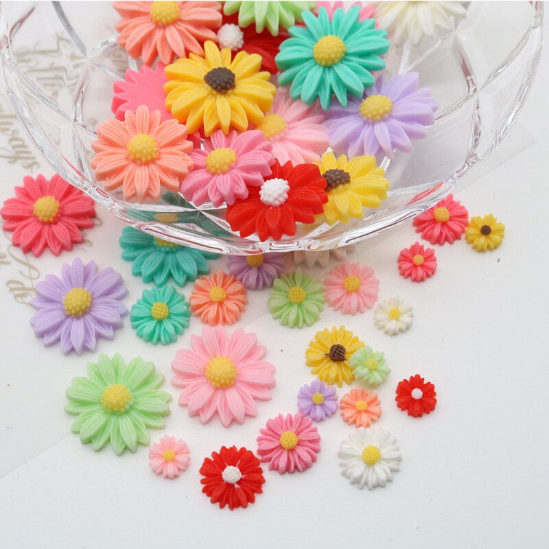 10 sztuk żywica Daisy kwiaty DIY akcesoria zdobienie tworzenia biżuterii materiał uroku wisiorek dla kolczyk dekoracji piórnik