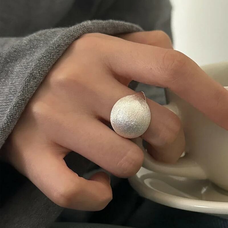 Женское кольцо ручной работы из серебра 925 пробы с блестящим шариком