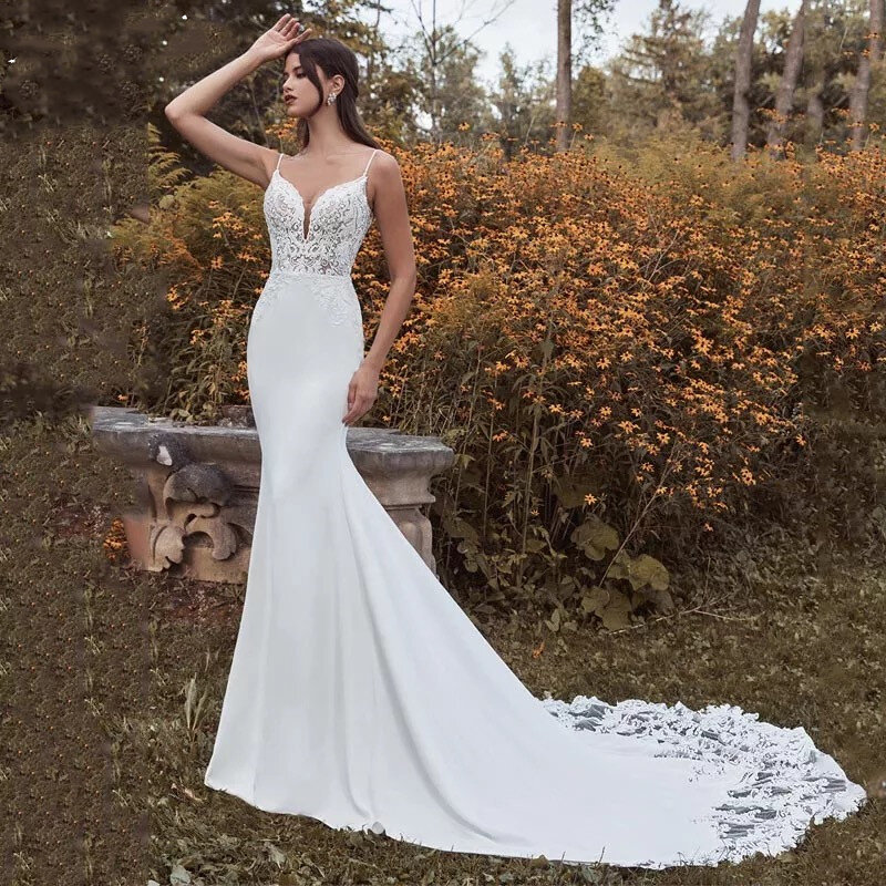 Gaun pernikahan putri duyung A-line renda seksi gaun pengantin tanpa lengan leher V 2024 tali Spaghetti pakaian kereta api panjang