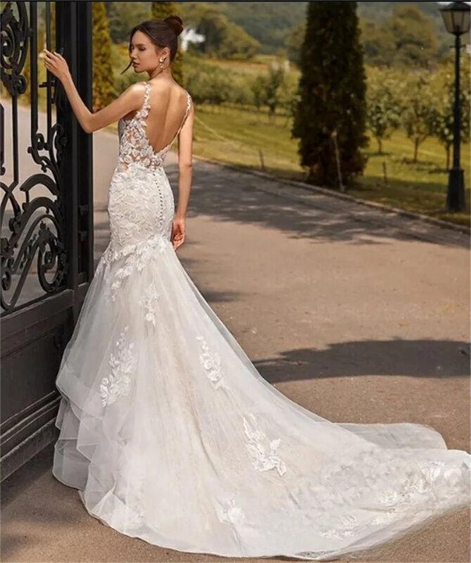 Luxury Mermaid Wedding Dresses Ruffles Backless V-Neck Lace Appliques Sleeveless Sweep Train Vestido De Novia 2024