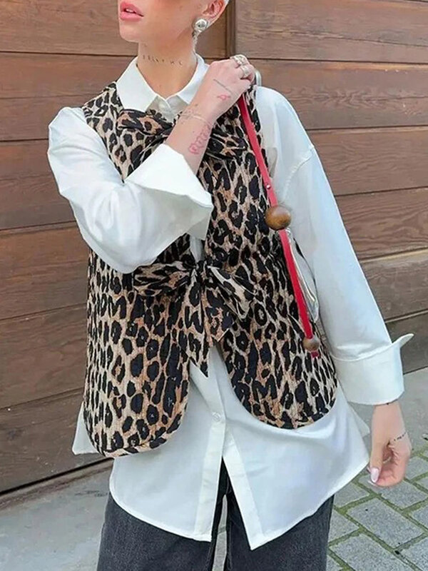 Schicke Leoparden bedruckte Schleife Schnür-Tanktop Frauen lose ärmellose Weste mit V-Ausschnitt 2024 Frühlings mode Dame Büro High Street Outwear