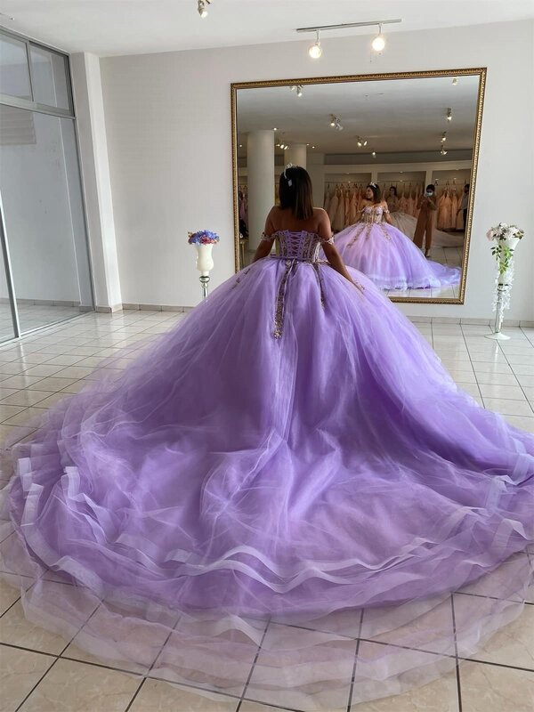Liliowa księżniczka Quinceanera ubiera suknia balowa słodka tiulowa aplikacje 16 sukienek 15 Años na zamówienie