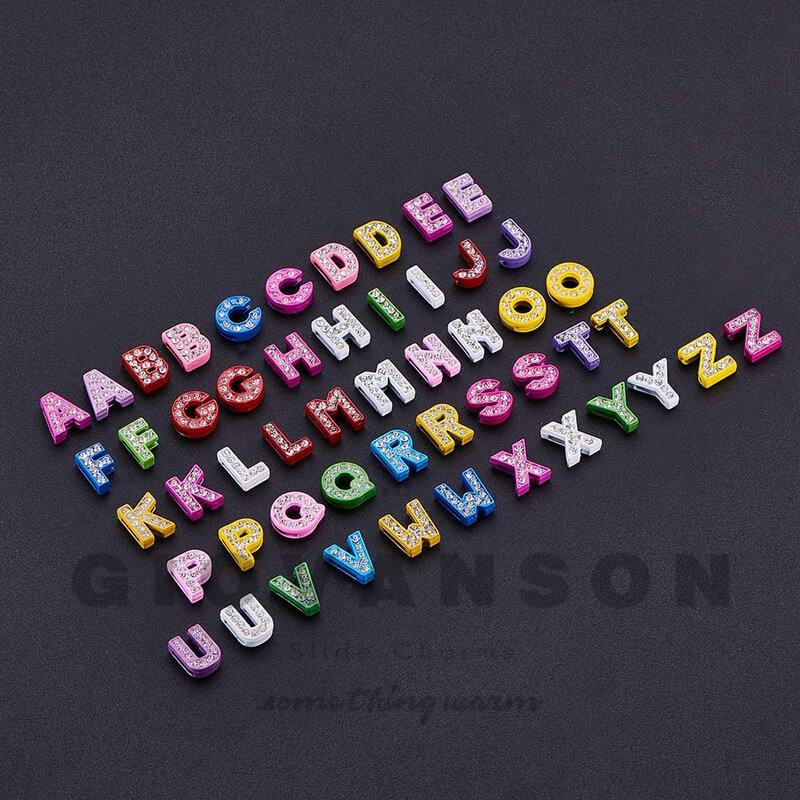 1 pz 8MM pittura pieno di strass diapositiva lettere Charms A-Z alfabeto Slide Bead Charms Fit 8mm braccialetto fai da te e braccialetto portachiavi