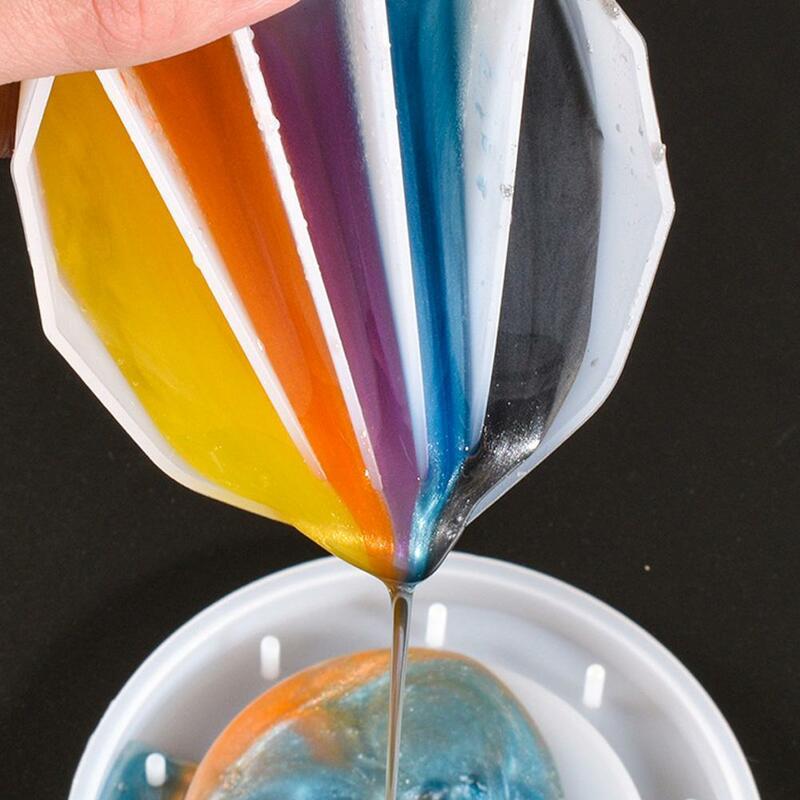 ジュエリー作り用のシリコングリットカップ,塗料用のパーソナライズされたカップ,アクリルペインティング,5チャンネル,ディバイダー,DIY用のエポキシ樹脂ツール