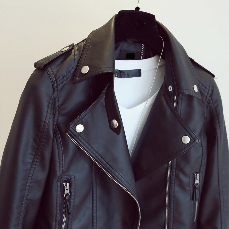 Jaqueta de couro PU feminina, casaco de couro macio falso preto fino, zíper rebite, jaquetas de motocicleta, novo design, primavera, outono