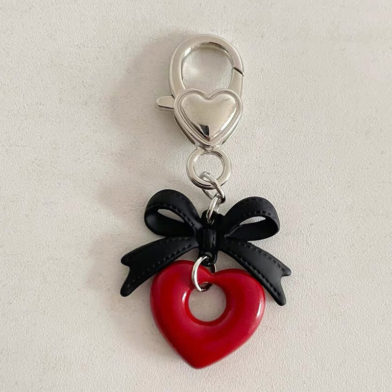 Estetyczna kokardka Y2K brelok do kluczy z sercem uroczy Vintage brelok z kokardką dekoracja z wisiorków uchwyt na kluczyk samochodowy na prezenty dla dziewczynek