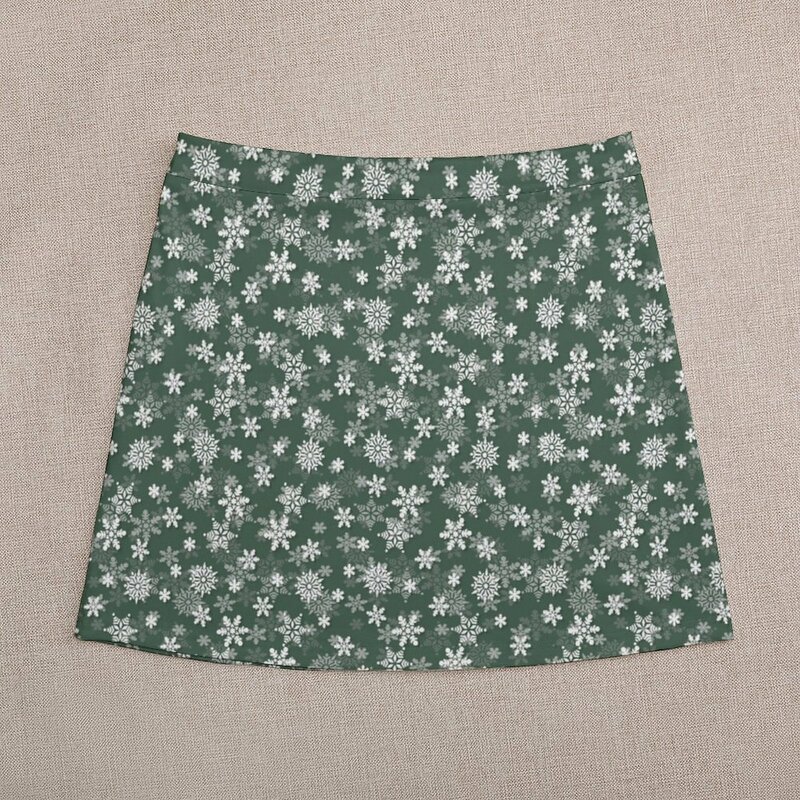 Рождественская мини-юбка из вечнозеленого соснового цвета с гирляндой из снежинок, летняя женская одежда, Новинка лета 2024, Корейская Летняя женская одежда