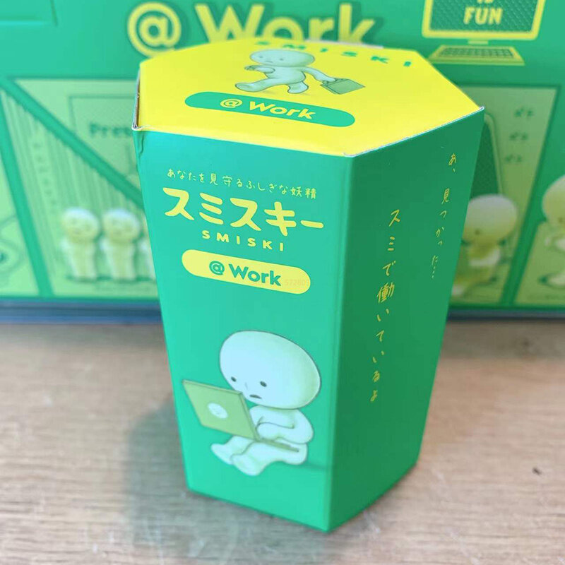 SMISKI serie múltiple noctilucente muñeca verde ciega caja misteriosa figuras de acción decoración modelo de escritorio juguete para regalo sorpresa