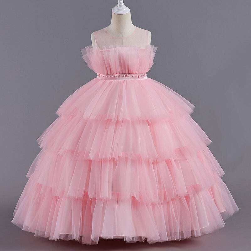 Une jupe pour fille, une robe pour bébé, une robe de printemps pour fille d'un an, un petit filet en dentelle, une robe de princesse.
