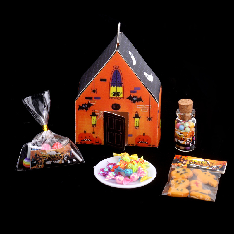 1Set 1:12 casa delle bambole in miniatura Halloween Candy House biscotto patatine fritte frutta caramelle lecca-lecca modello Decor Toy Doll House accessori