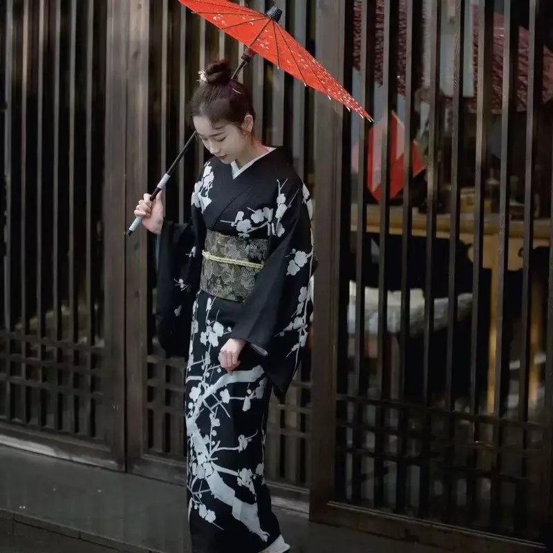 2023 abito lungo da donna in stile Vintage tradizionale Kimono giapponese colore nero Yukata accappatoio Cosplay abbigliamento fotografia vestito