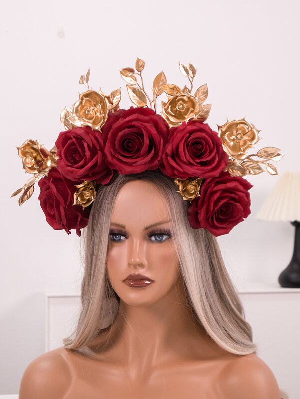 Corona di rosa rossa scura artificiale fatta a mano per la sposa, fascia floreale della corona di fiori del Festival del giorno dei morti di Halloween