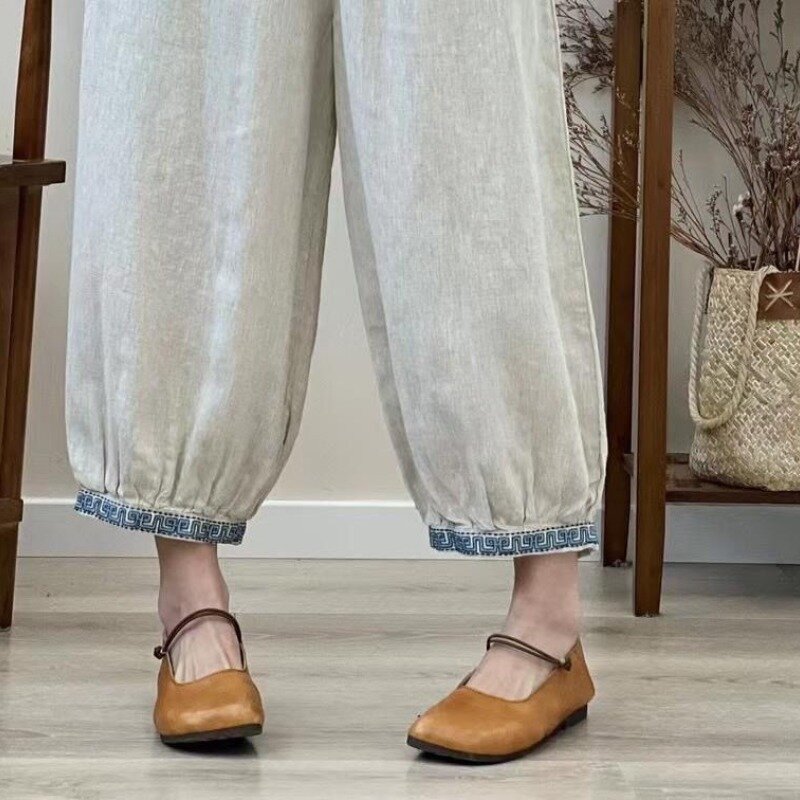 Celana wanita 2024 musim panas baru elastis pinggang tinggi Panel saku renda Cina bordir lentera katun dan rami dipotong celana kasual